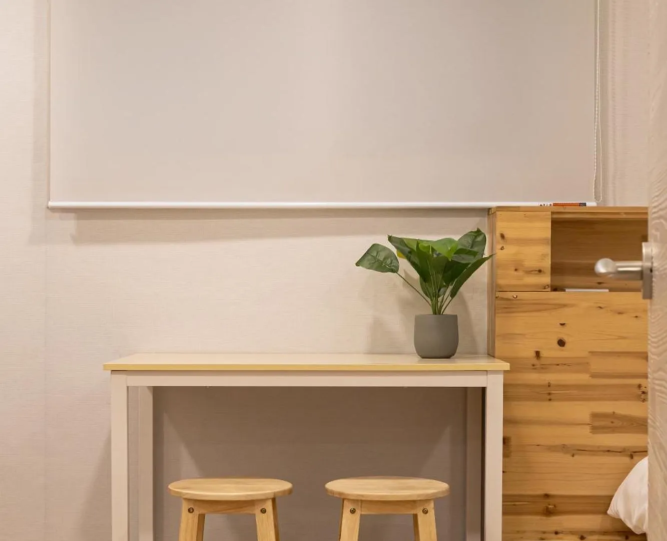 Woody Two Bedroom In Hongdae Seoul Guest house